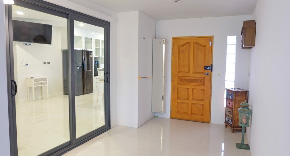Продажа 4 спальни дом в Банг Ламунг, Чонбури