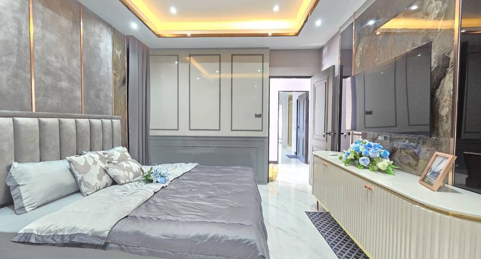 For sale 4 bedrooms house in Bang Lamung, Chonburi