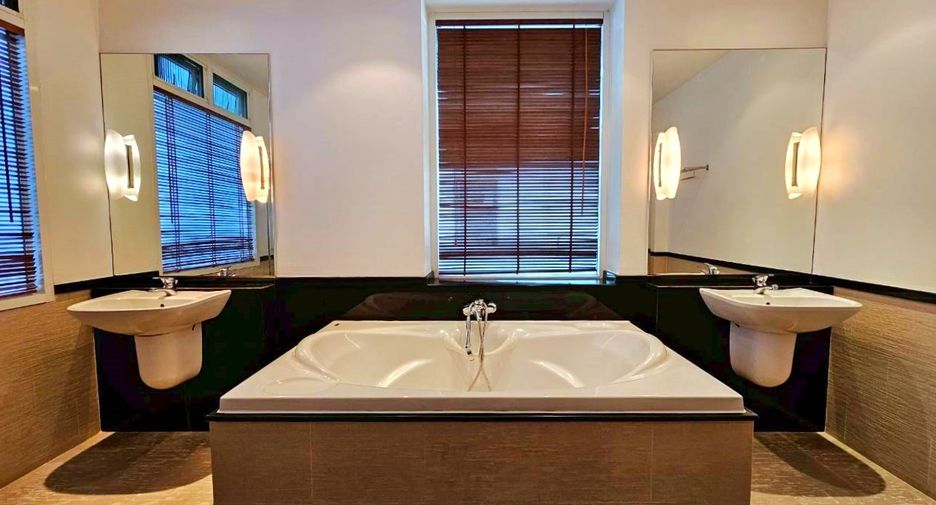 Wohnung zur Miete mit 4 Zimmer in Watthana, Bangkok