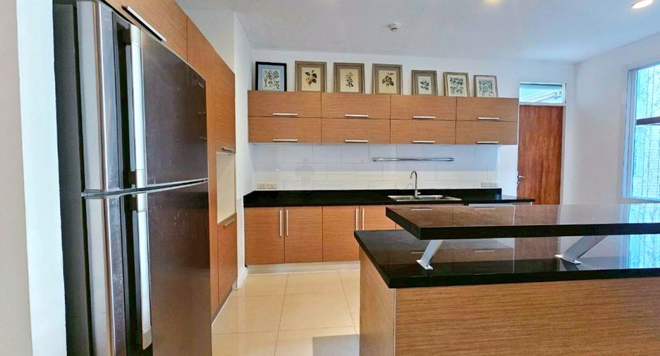 Wohnung zur Miete mit 4 Zimmer in Watthana, Bangkok