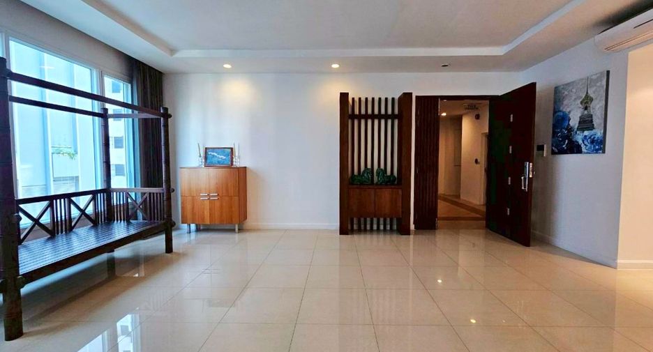 Wohnung zur Miete mit 4 Zimmer in Watthana, Bangkok