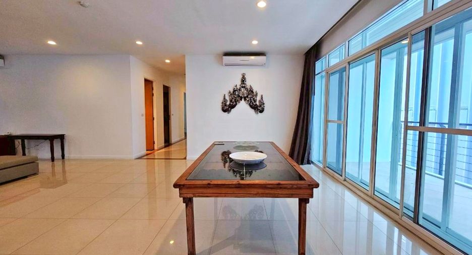 Wohnung zur Miete mit 4 Zimmer in Watthana, Bangkok