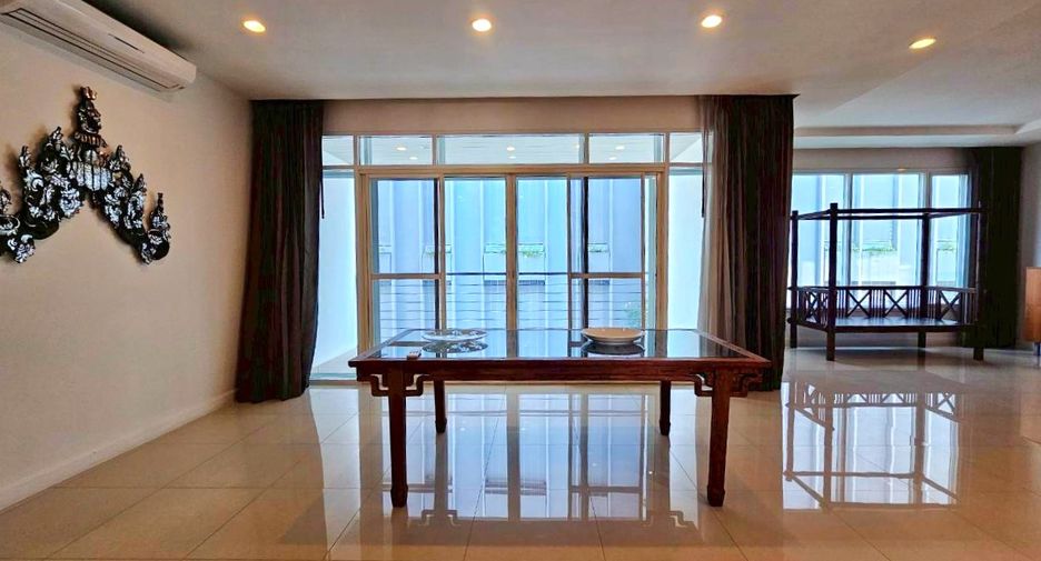Wohnung zur Miete mit 4 Zimmer in Watthana, Bangkok