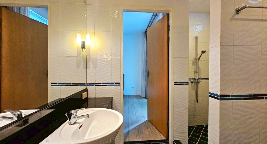Wohnung zur Miete mit 4 Zimmer in Watthana, Bangkok