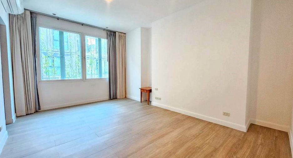 Wohnung zur Miete mit 4 Zimmer in Watthana, Bangkok