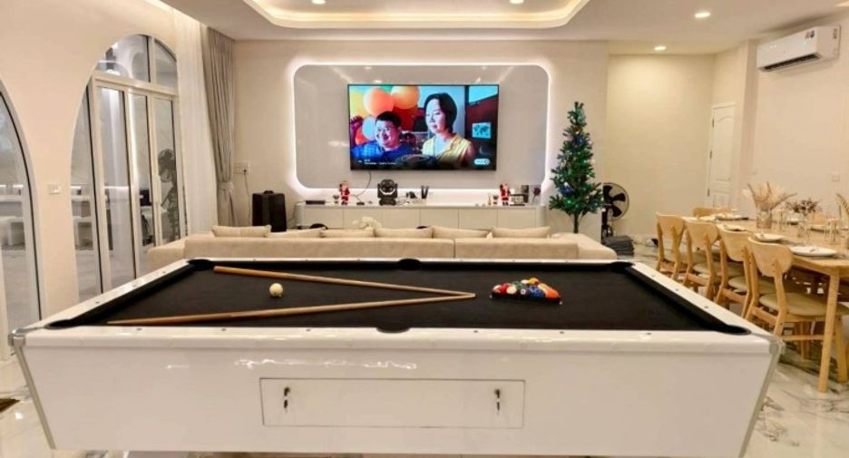 Casa en venta de 5 habitaciones en Bang Lamung, Chonburi