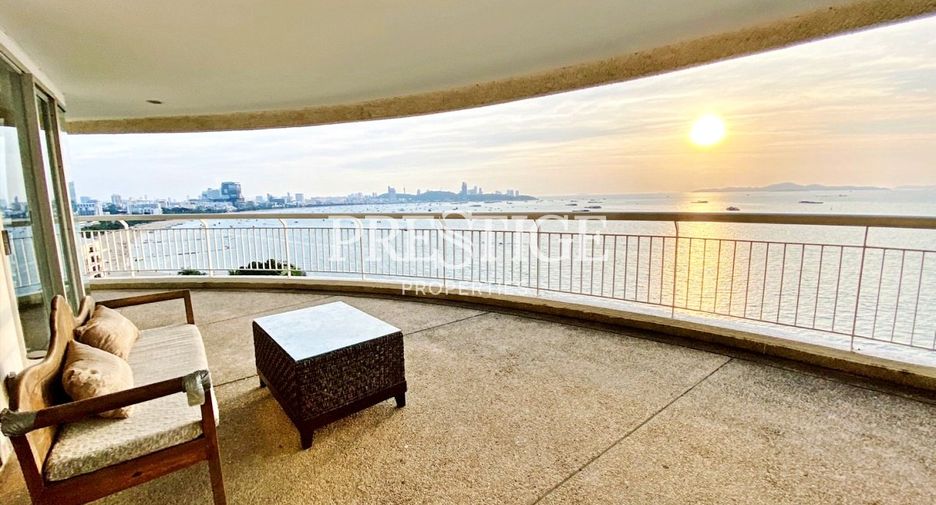 For sale 3 bedrooms condo in Bang Lamung, Chonburi