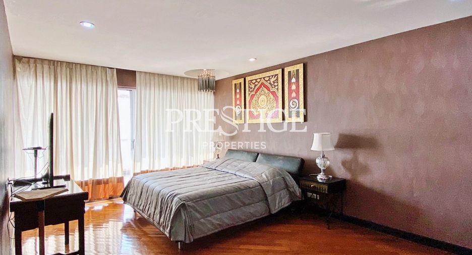 For sale 3 bedrooms condo in Bang Lamung, Chonburi