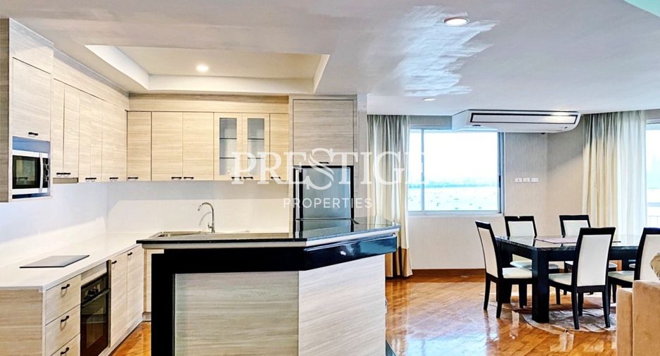 For sale 3 bedrooms condo in Bang Lamung, Chonburi