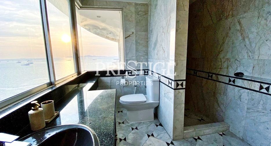 For sale 3 bedrooms condo in Bang Lamung, Chonburi
