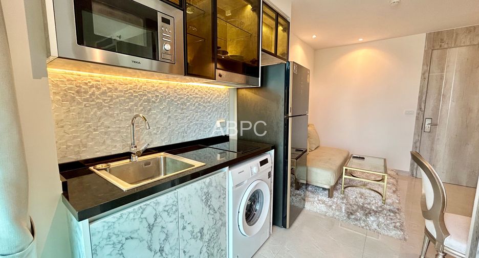 Condo en alquiler de 1 habitaciones en Bang Lamung, Chonburi