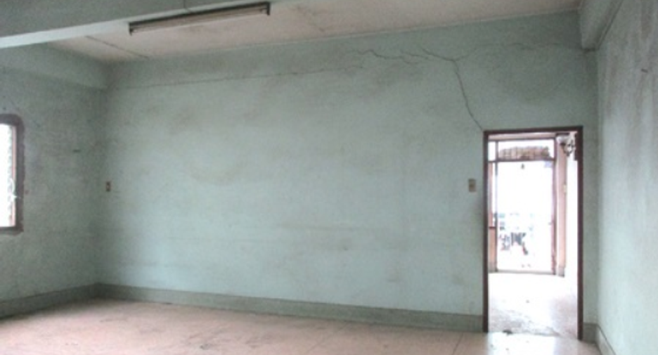 For sale 1 bed retail Space in Huai Khwang, Bangkok