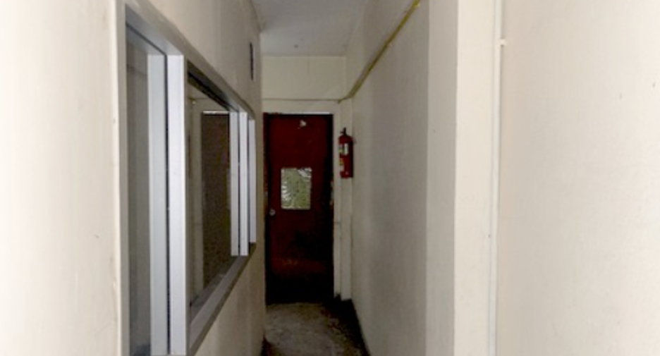 For sale 11 bedrooms retail Space in Bang Khun Thian, Bangkok