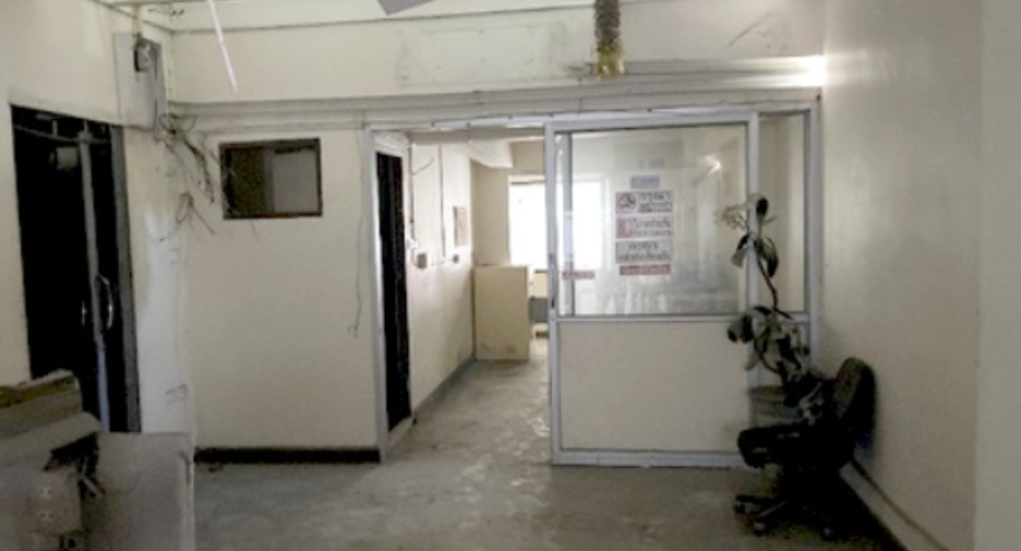 For sale 11 bedrooms retail Space in Bang Khun Thian, Bangkok