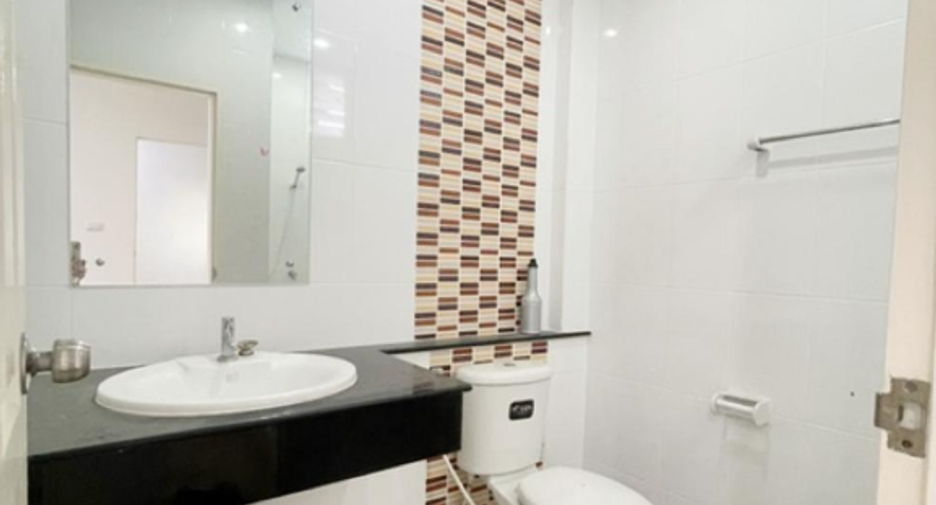 Reihenhaus zum Kauf mit 3 Zimmer in Bang Bua Thong, Nonthaburi