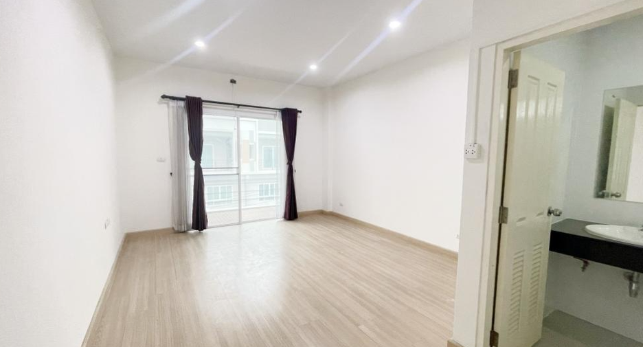 Reihenhaus zum Kauf mit 3 Zimmer in Bang Bua Thong, Nonthaburi