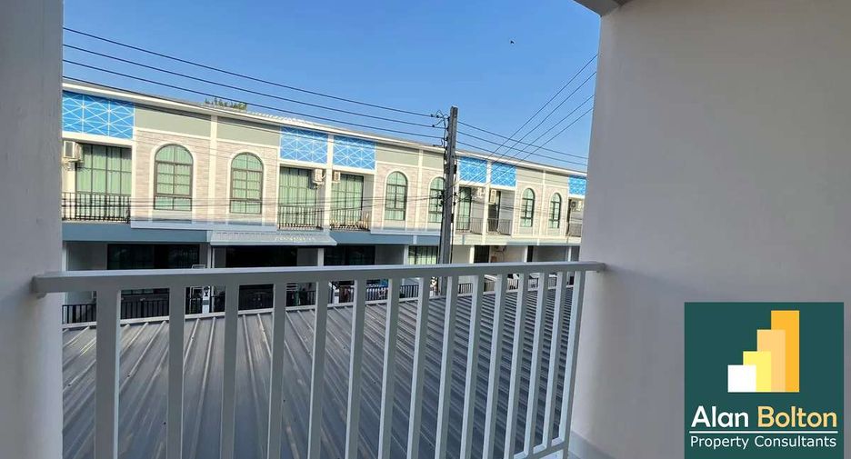 Casa adosada en venta de 2 habitaciones en East Pattaya, Pattaya