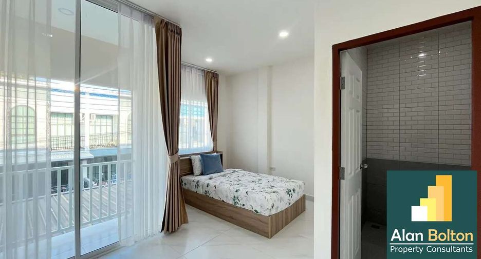Casa adosada en venta de 2 habitaciones en East Pattaya, Pattaya