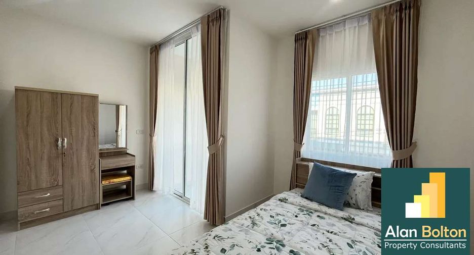 Casa adosada en venta de 2 habitaciones en East Pattaya, Pattaya
