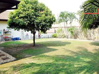 Haus zum Kauf mit 4 Zimmer in Bang Lamung, Chonburi