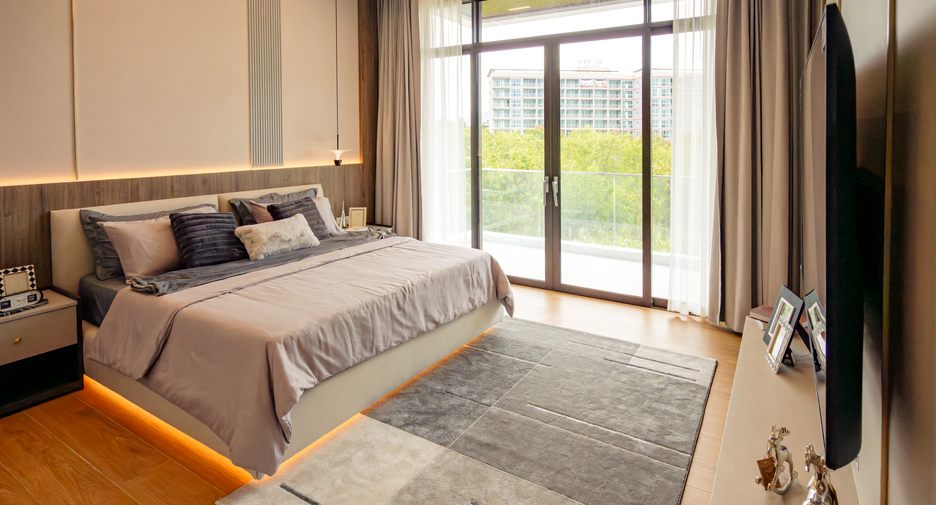 For sale 4 bedrooms house in Sattahip, Chonburi