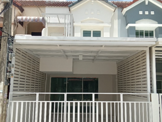 For sale 2 bedrooms townhouse in Lam Luk Ka, Pathum Thani