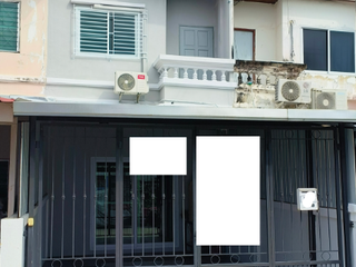 Casa adosada en venta de 3 habitaciones en Bang Bua Thong, Nonthaburi