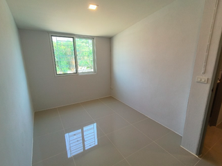 Casa adosada en venta de 3 habitaciones en Bang Bua Thong, Nonthaburi