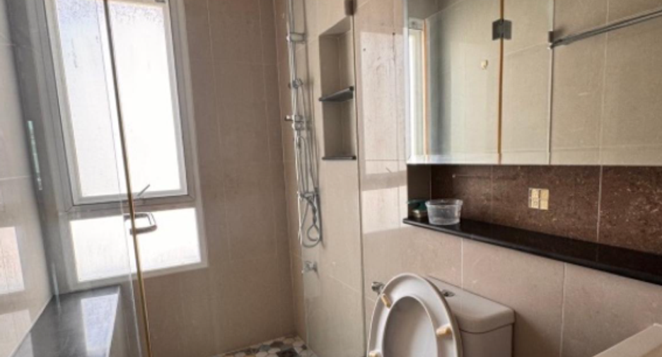 Casa adosada en venta de 3 habitaciones en Phra Pradaeng, Samut Prakan