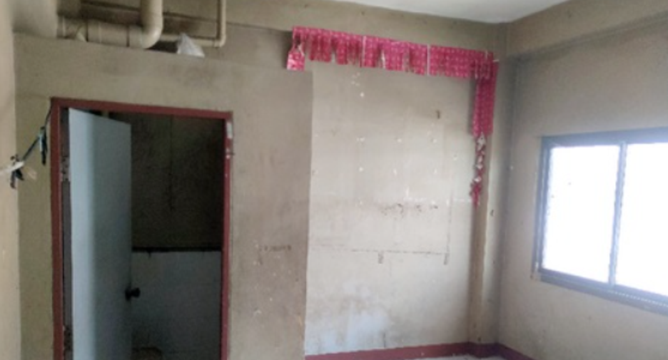 For sale 1 bed retail Space in Bang Khun Thian, Bangkok
