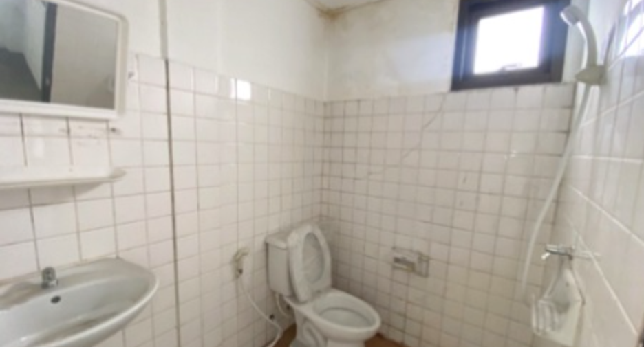 For sale 1 bed retail Space in Bang Khen, Bangkok