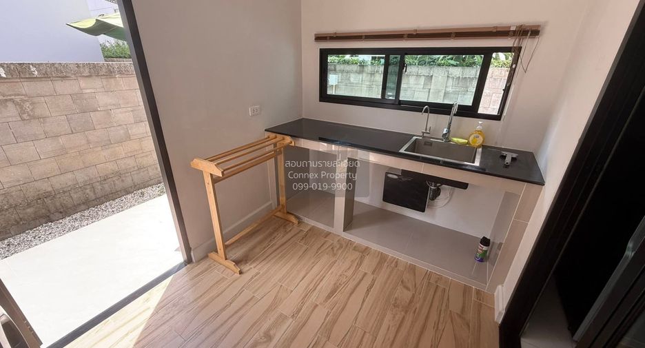 For sale 5 bedrooms house in Pak Kret, Nonthaburi