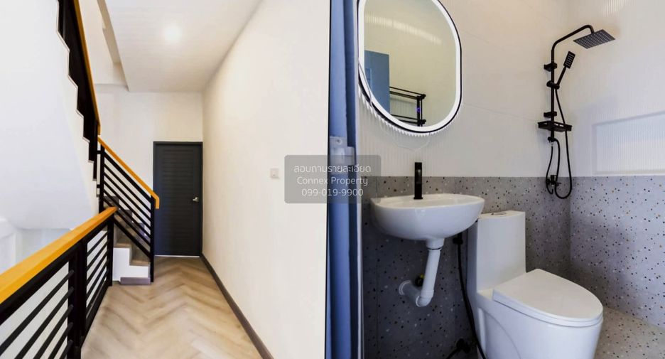 Reihenhaus zum Kauf mit 4 Zimmer in Wang Thonglang, Bangkok