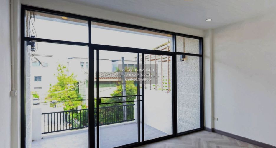 Reihenhaus zum Kauf mit 4 Zimmer in Wang Thonglang, Bangkok