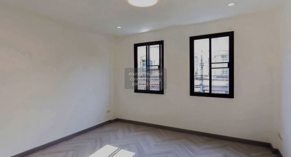 Reihenhaus zum Kauf mit 4 Zimmer in Wang Thonglang, Bangkok