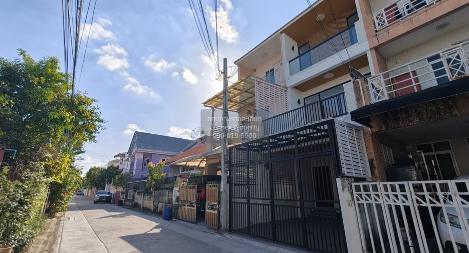 Reihenhaus zum Kauf mit 4 Zimmer in Wang Thonglang, Bangkok