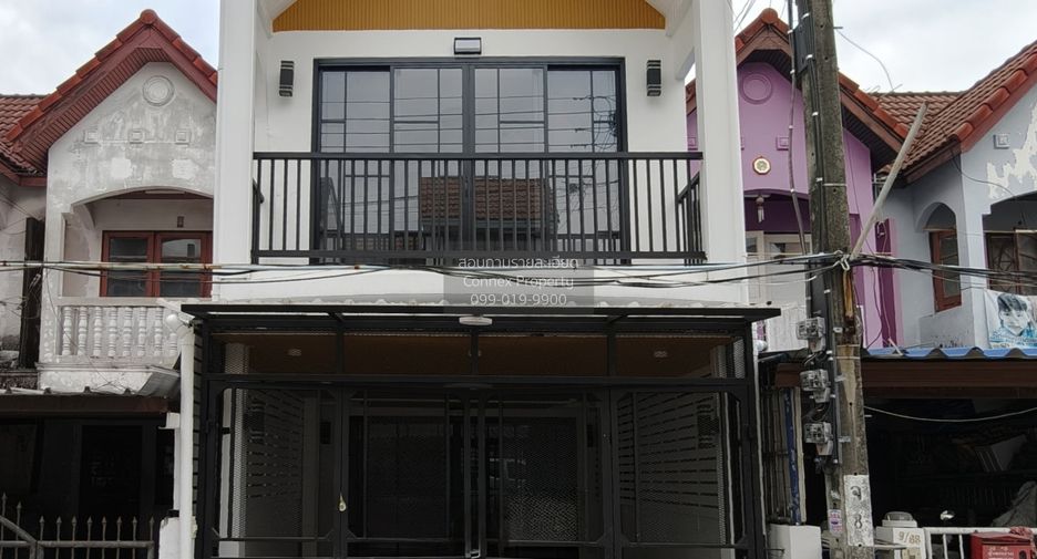 For sale 2 bedrooms townhouse in Lat Phrao, Bangkok