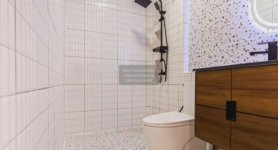 For sale 2 bedrooms townhouse in Lat Phrao, Bangkok