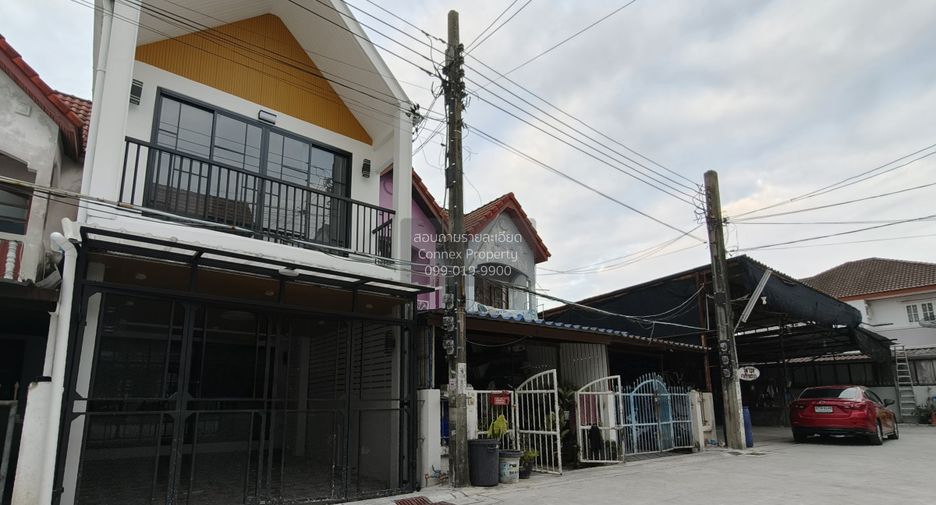For sale 2 bedrooms townhouse in Lat Phrao, Bangkok