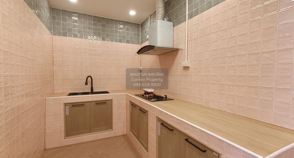 For sale 2 bedrooms townhouse in Bueng Kum, Bangkok