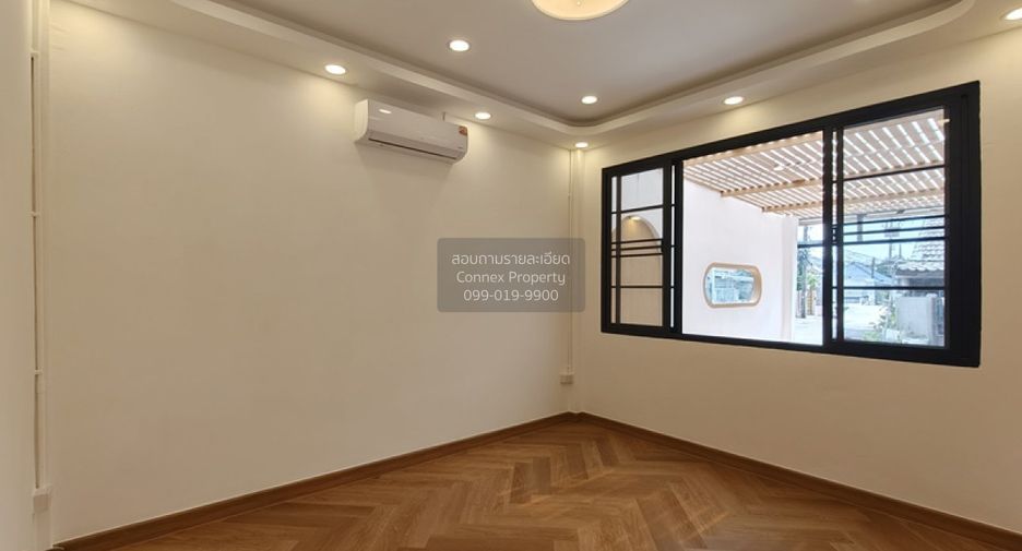 For sale 2 bedrooms townhouse in Bueng Kum, Bangkok