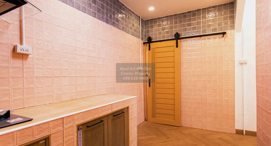 For sale 2 bedrooms townhouse in Bueng Kum, Bangkok