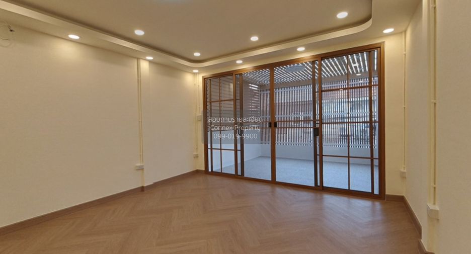 Reihenhaus zum Kauf mit 2 Zimmer in Wang Thonglang, Bangkok