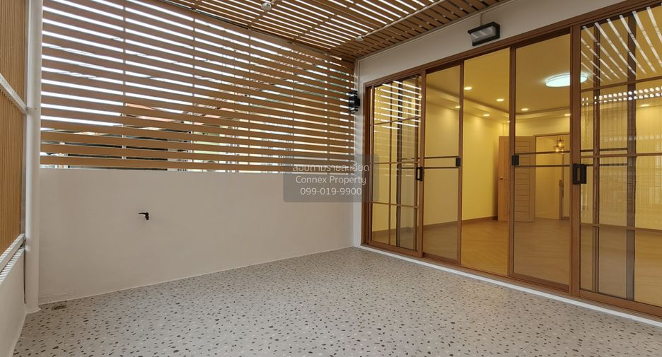 Reihenhaus zum Kauf mit 2 Zimmer in Wang Thonglang, Bangkok