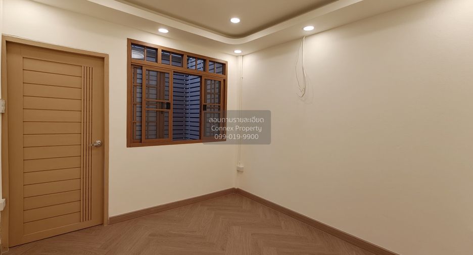 Reihenhaus zum Kauf mit 2 Zimmer in Wang Thonglang, Bangkok