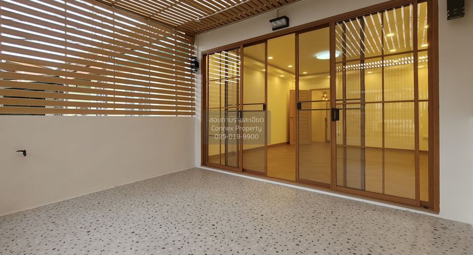 Reihenhaus zum Kauf mit 2 Zimmer in Wang Thonglang, Bangkok