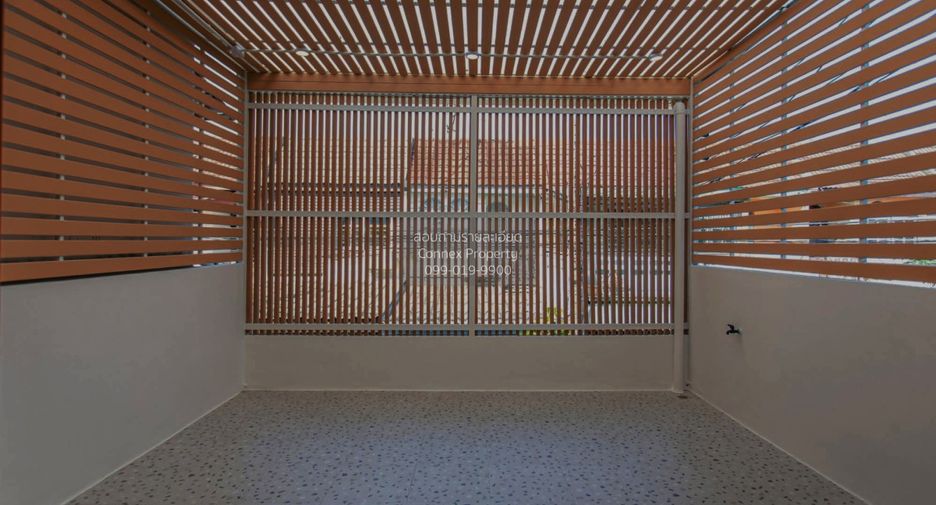 Reihenhaus zum Kauf mit 2 Zimmer in Wang Thonglang, Bangkok