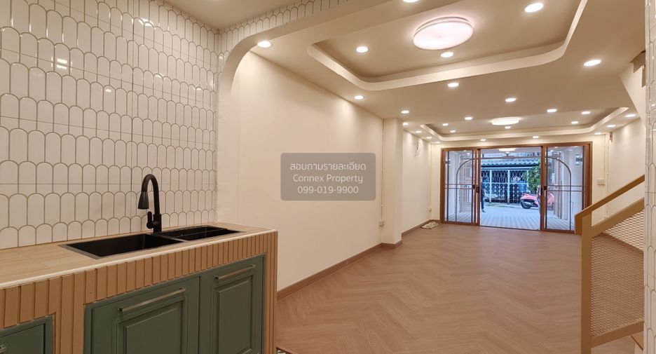 Reihenhaus zum Kauf mit 2 Zimmer in Wang Thonglang, Bangkok