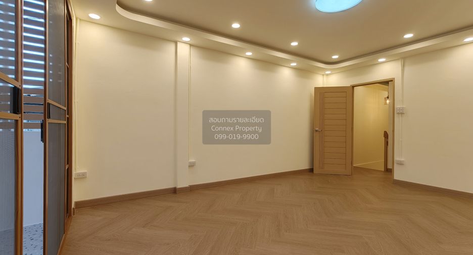 Reihenhaus zum Kauf mit 2 Zimmer in Wang Thonglang, Bangkok