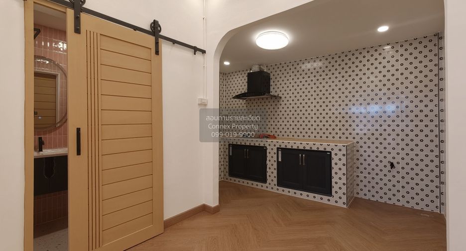 For sale 2 bedrooms townhouse in Bueng Kum, Bangkok